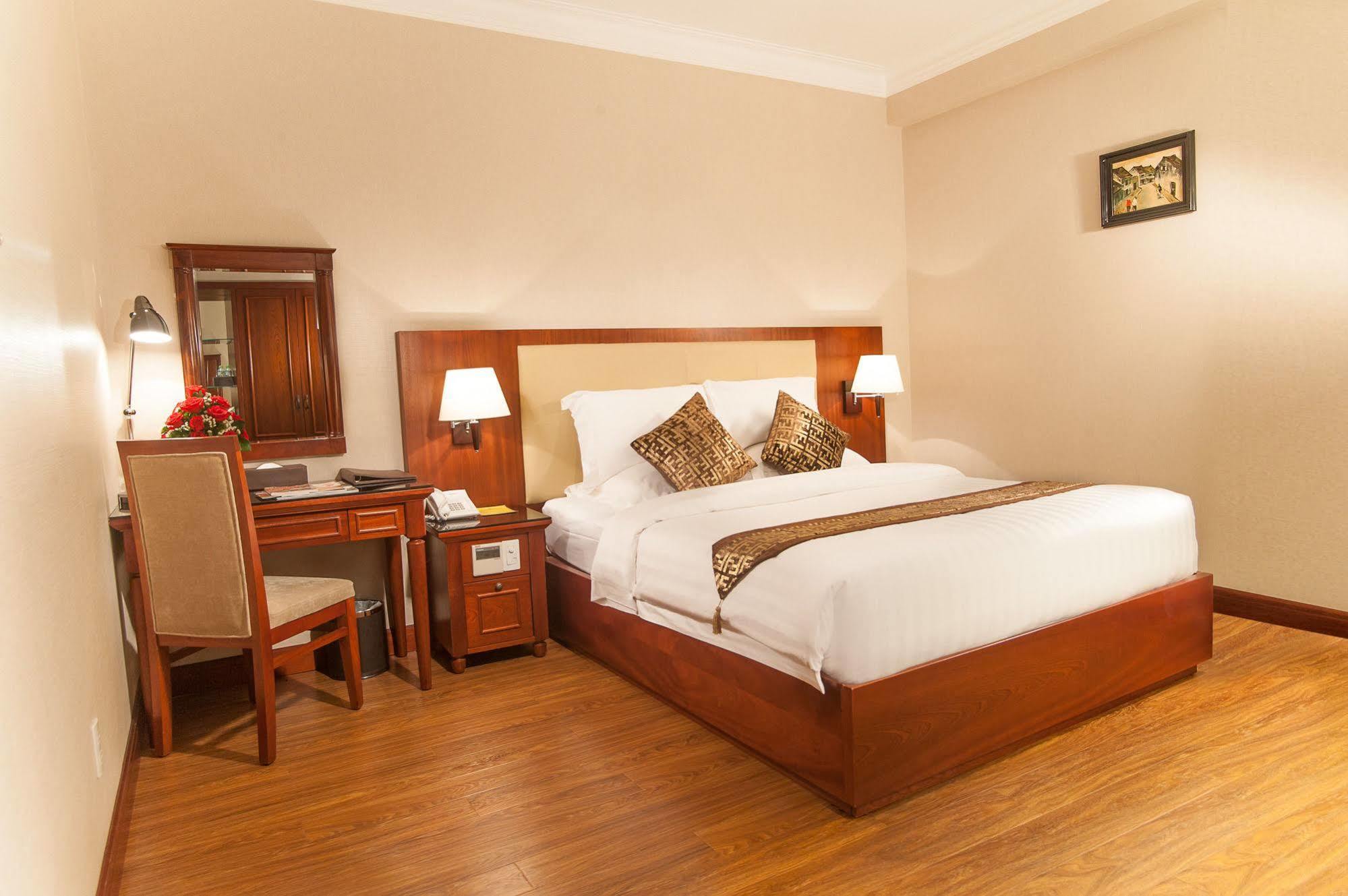 Nhat Ha 1 Hotel Ho Chi Minh City Exterior photo